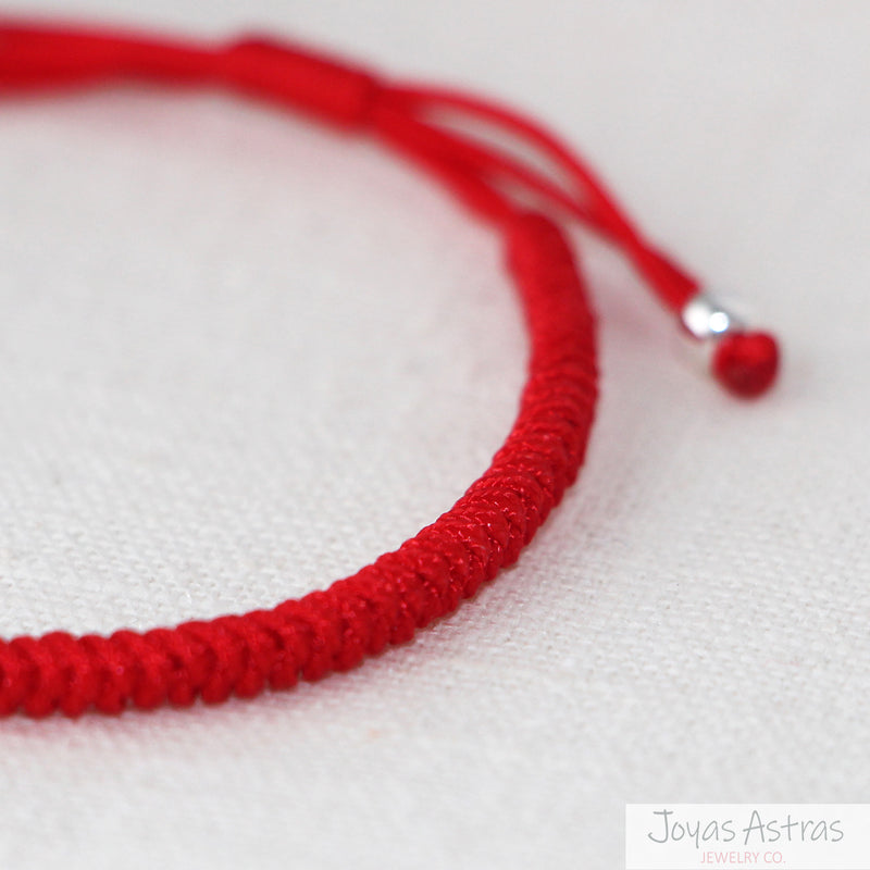Pulsera de Hilo Rojo con 8 Esferas Ajustable