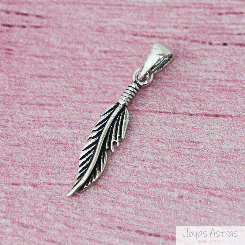 DIJE PLUMA – Joyas Astras - Main Image