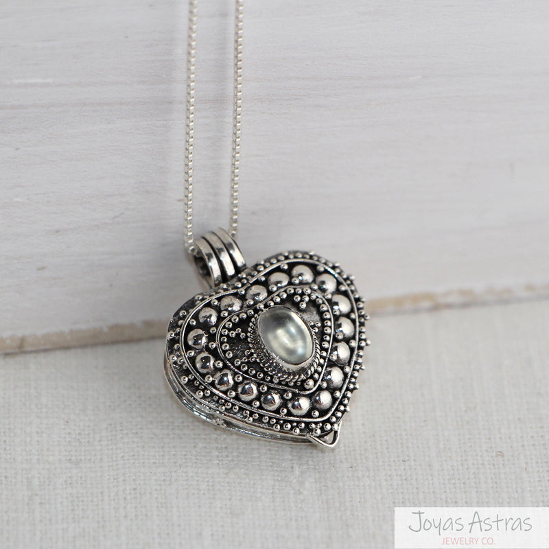 COLLAR LOVE BOX