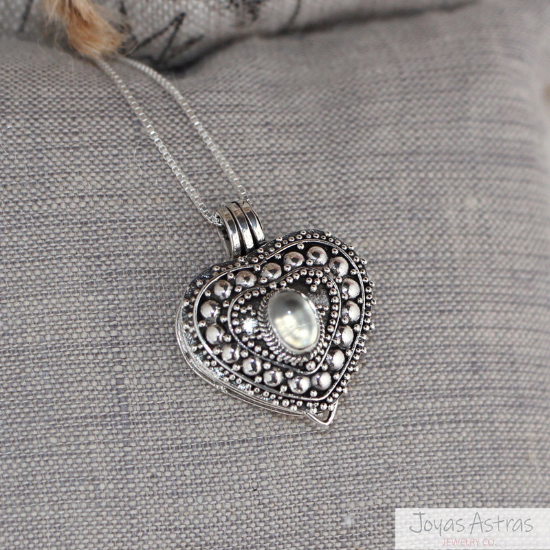 COLLAR LOVE BOX