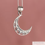 COLLAR MOON MANDALA