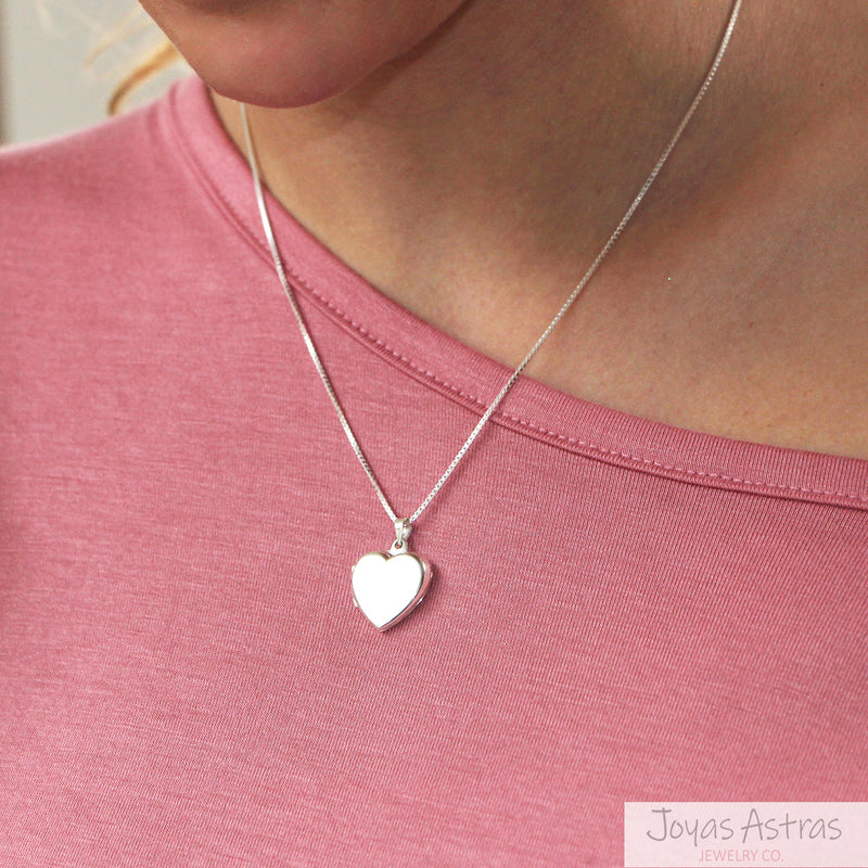 COLLAR RELICARIO CORAZÓN