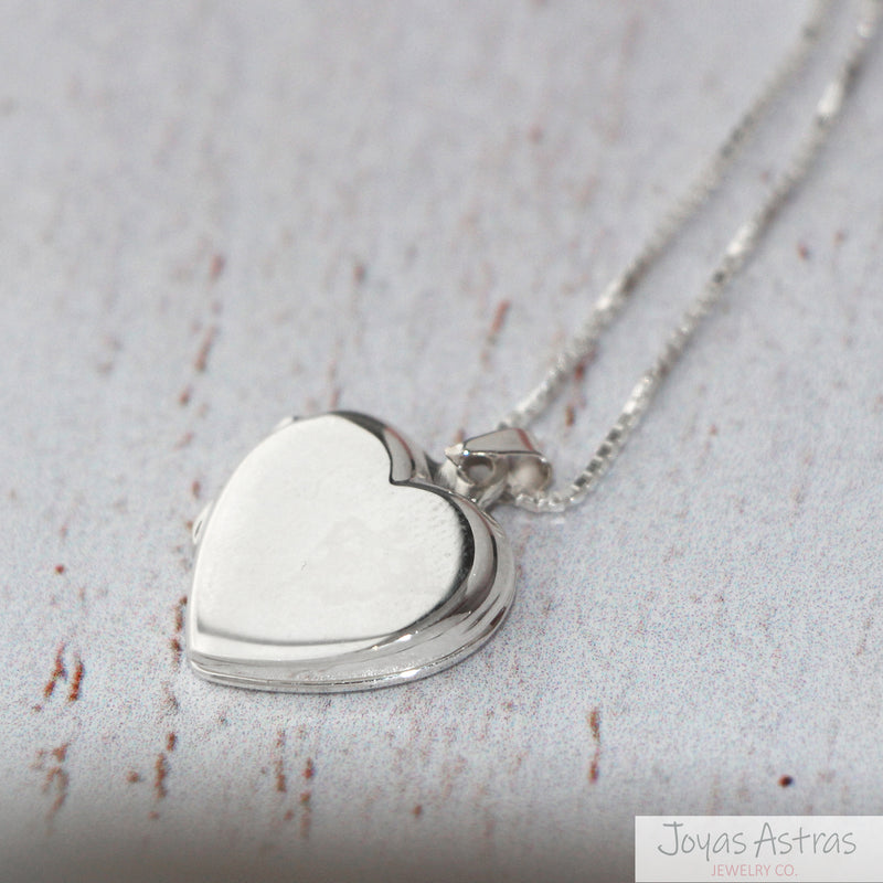 COLLAR RELICARIO CORAZÓN