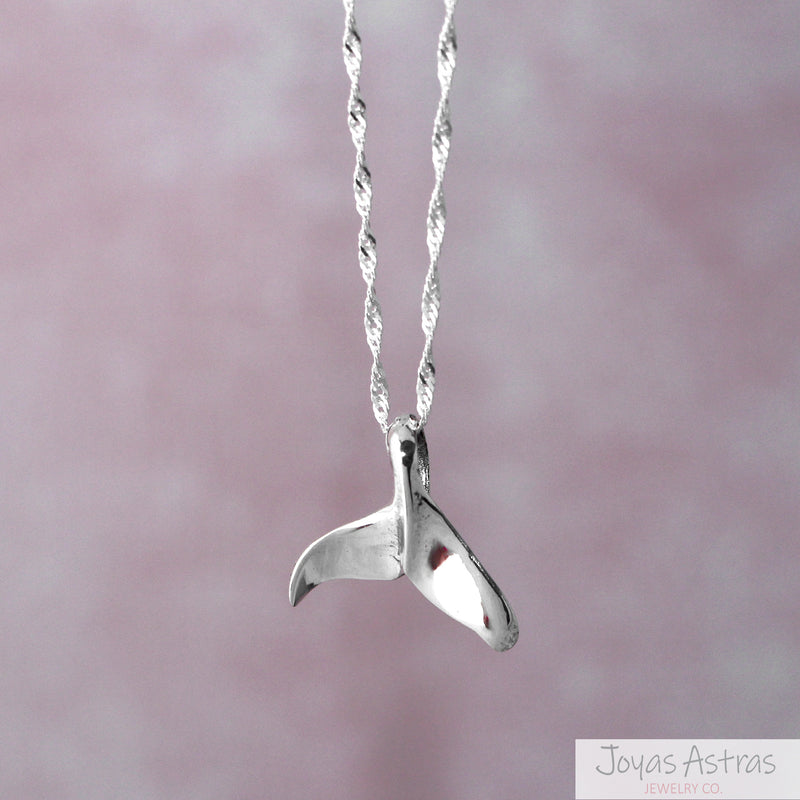 COLLAR COLA DE BALLENA