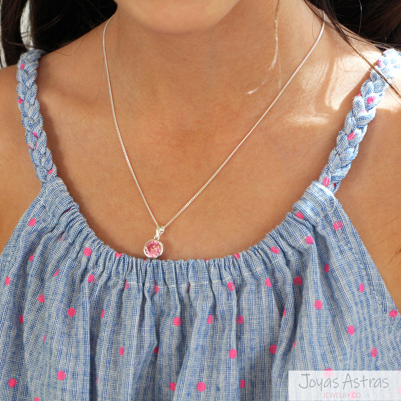 COLLAR PUNTO DE LUZ ROSADO KIDS