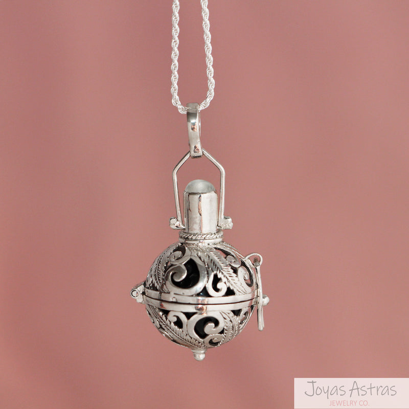 Que significa un anillo en una cadena colgada al cuello deals